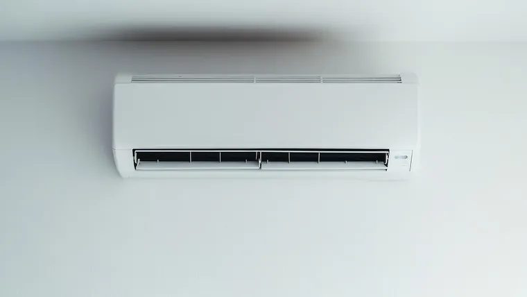 Innengeraet einer Split-Klimaanlage an der Wand